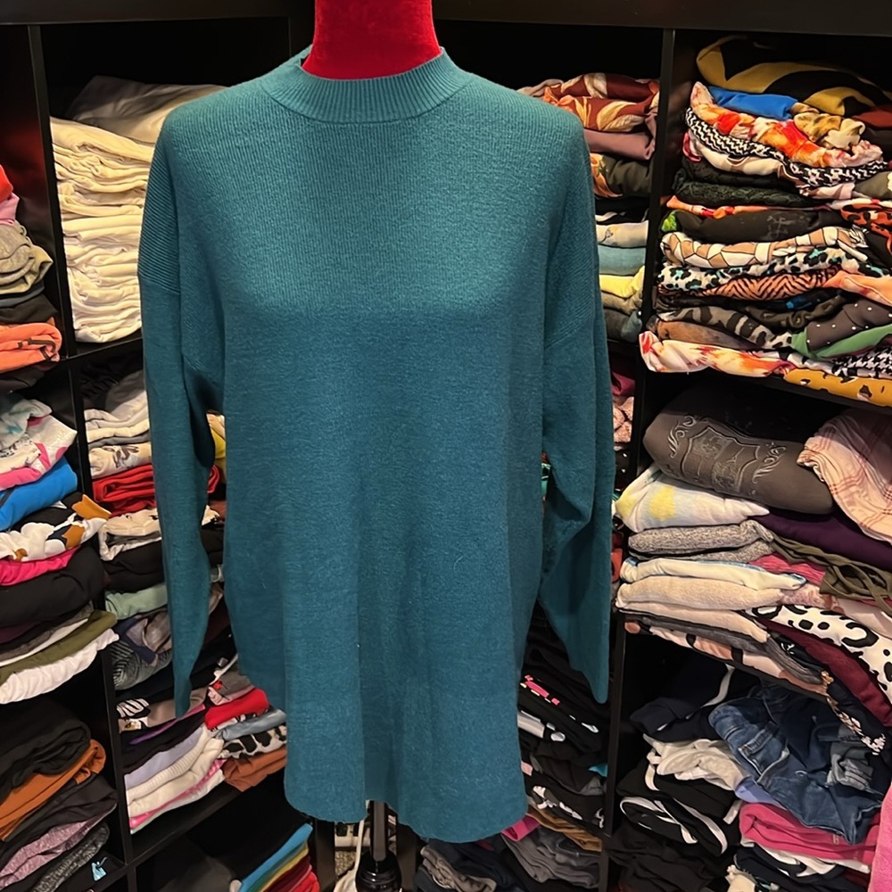#172. 4/$32-Asymmetrical sweater.  XS RUNS BIG listing as xl